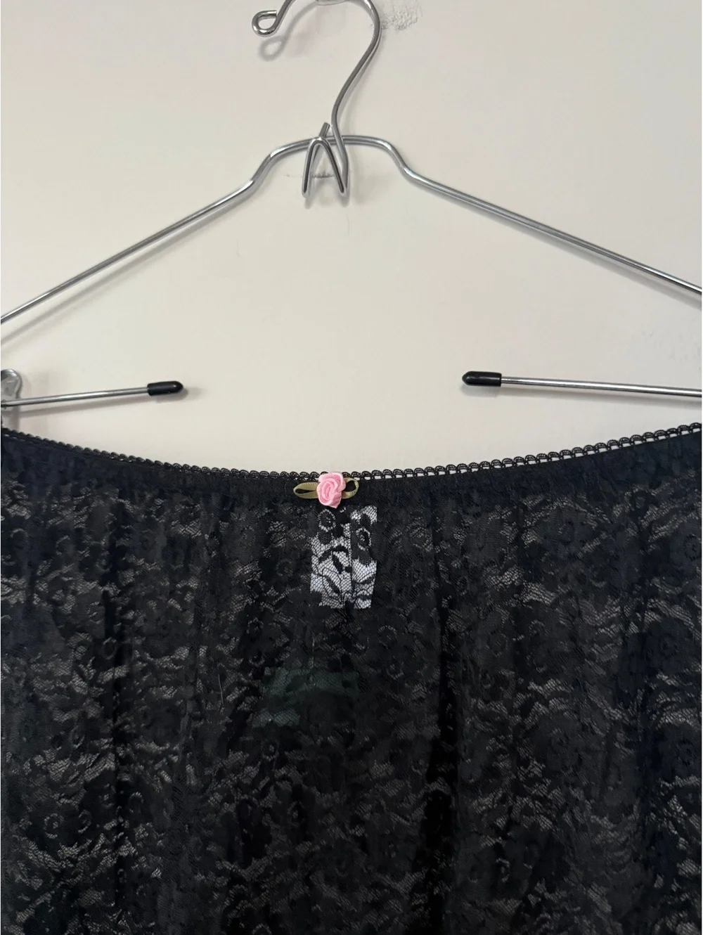 Wild Fable Black Sheer Ruffle Hem Mini Lace Skirt Swim Cover Up Stretchy Rosette